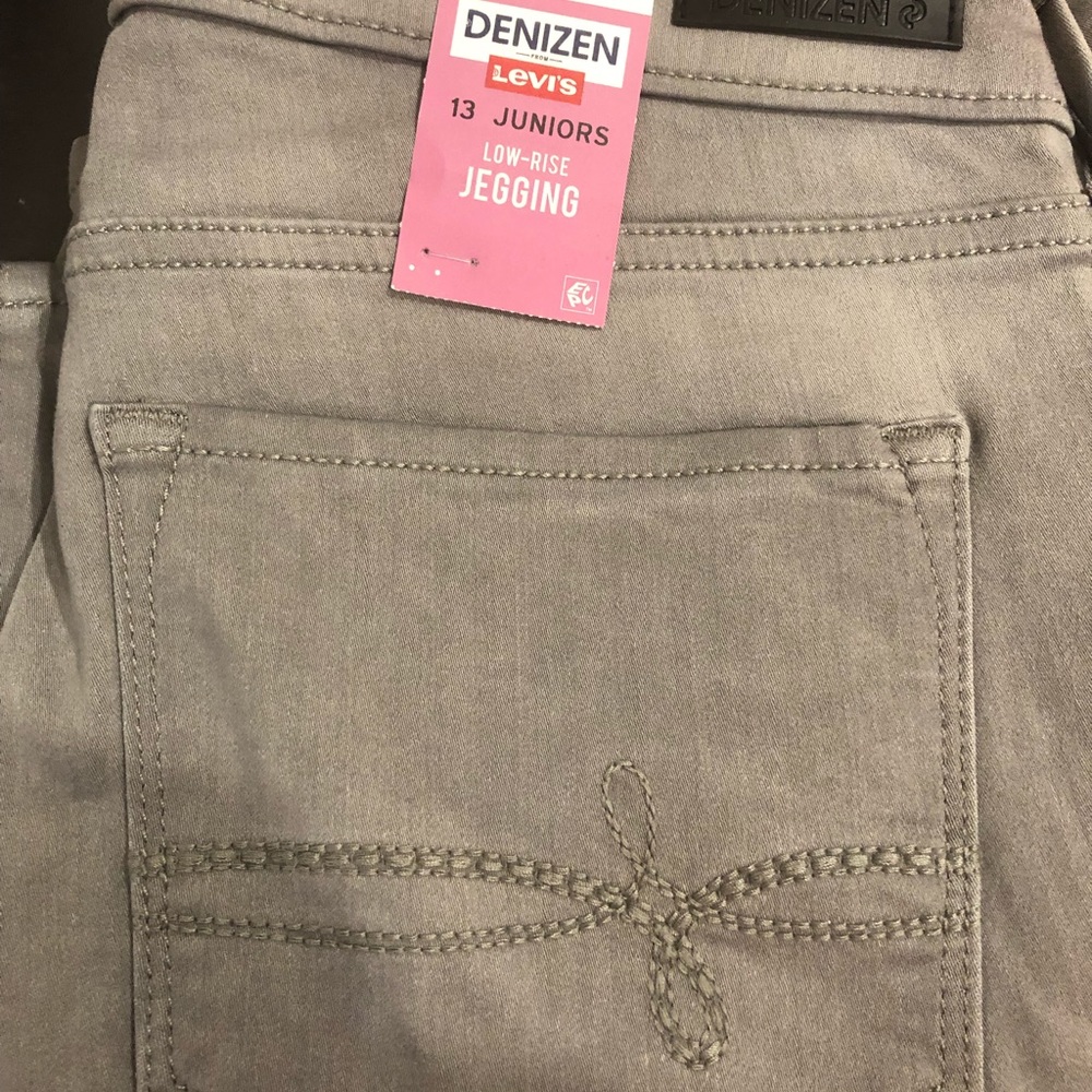 Levi ladies grey denim jeggings